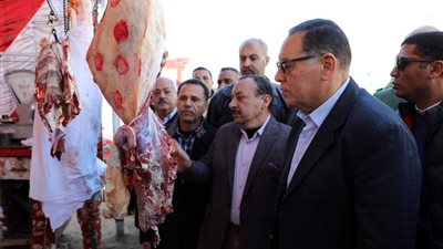 محافظ الشرقية يتفقد معارض أهلا رمضان بالقرين وأبوحماد 