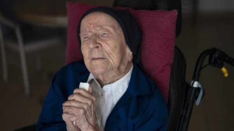 وفاة أكبر معمرة في