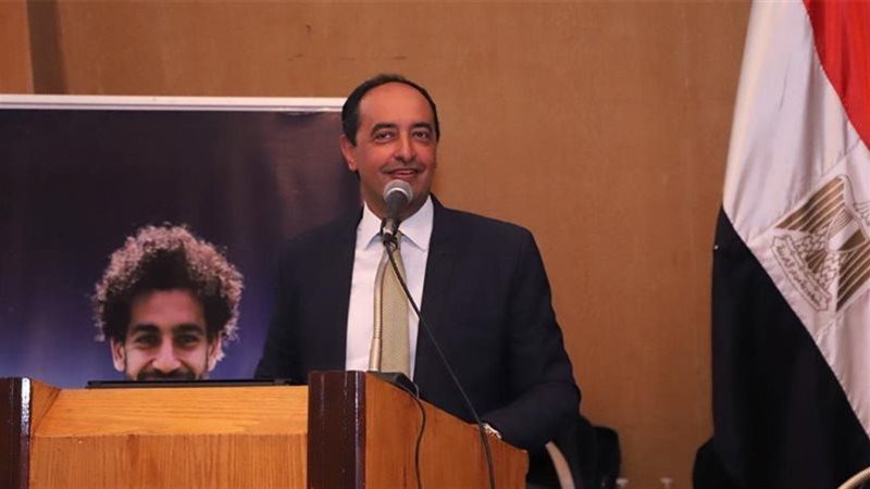الدكتور عمرو عثمان