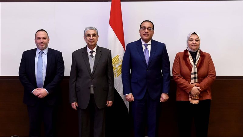 مدبولي يشهد توقيع