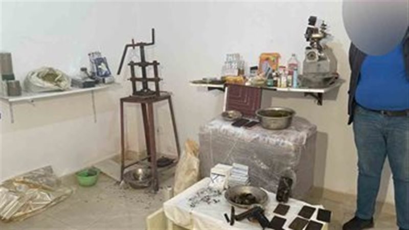 مصنع انتاج الحشيش