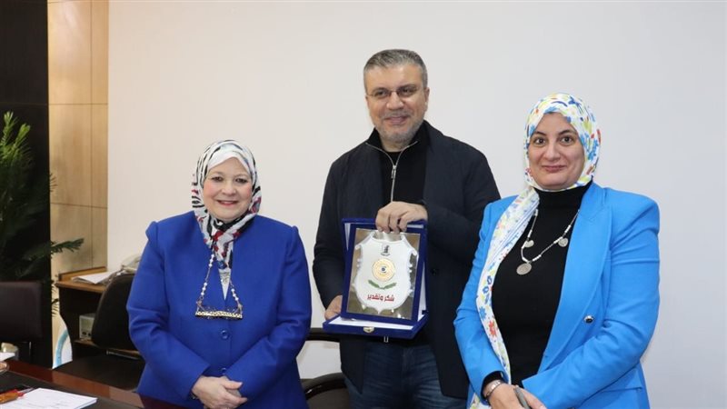 كلية الإعلام بجامعة