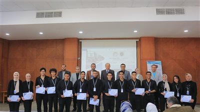 35 مشروعا طلابيا في معرض الرسم الهندسي الأول بجامعة المنصورة الأهلية