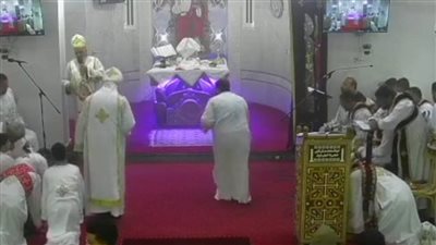 عيد الغطاس، أسقف أسيوط يترأس قداس صلاة اللقان وسط إقبالا كبيرا للأقباط