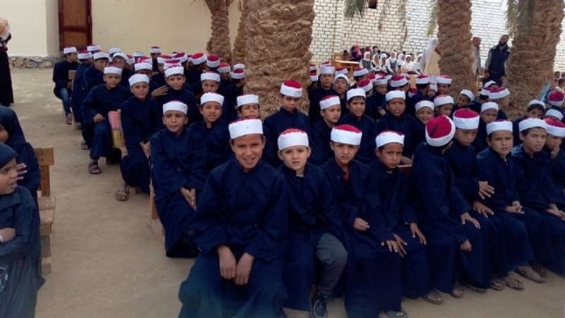 طلاب الشهادة الإبتدائية
