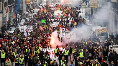 الخميس الأسود، إضرابات قطاعات النقل والطيران والتعليم فى فرنسا 