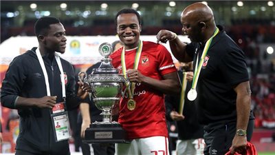 بيتسو موسيماني يوجه رسالة إلى بيرسي تاو قبل القمة 125