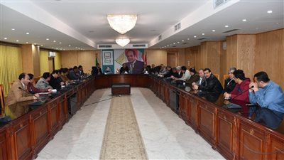 الفيوم تنظم معرضا للسلع بأسعار مخفضة 