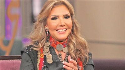 الأحد المقبل، نادية مصطفى تلتقي جمهورها بقبة الغوري