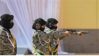 السعودية تحتفل بتخرج 211 مجندة بمركز تدريب القدرات في السجون (فيديو) 