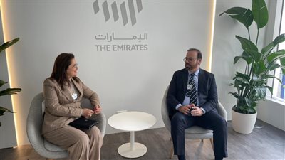 وزيرة التخطيط تلتقي وزير شئون مجلس الوزراء بالإمارات