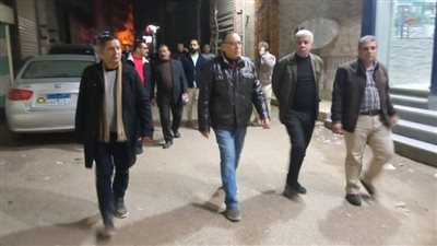محافظ الشرقية يواصل متابعة أعمال رصف حي المستشارين بالزقازيق 