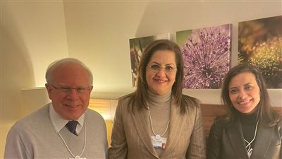 وزيرة التخطيط تبحث سبل التعاون مع ممثلي مؤسسة جولدمان ساكس