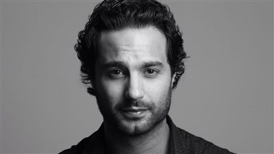أزمة منتصف العمر، كريم فهمي يعلن موعد عرض المسلسل
