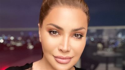 نوال الزغبي بالأسود في أحدث ظهور من دبي