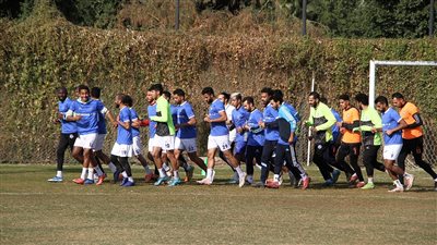 23 لاعبا في قائمة دياموند للقاء الهرم في الجولة 11 بالقسم الرابع ( صور ) 