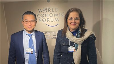 وزيرة التخطيط تبحث الفرص الاستثمارية في الطاقة المتجددة مع الرئيس التنفيذي لمجموعة انفيجن الصينية