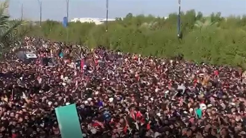 المشجعين في محيط