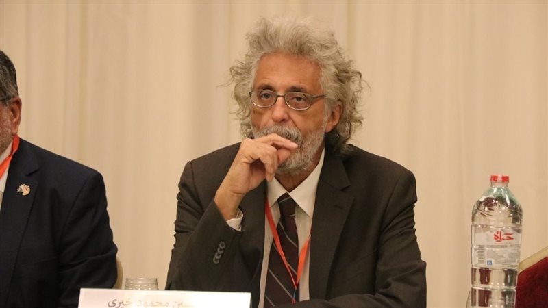الدكتور حسين خيري
