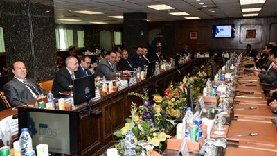 مصر للطيران تنجح فى تجديد اعتماد شهادة الأيوزا الدولية.. وزير الطيران: تطبيق أعلى معايير الجودة الشاملة والسلامة فى مقدمة الأولويات