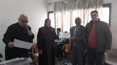 إدارة شباب حي غرب المنصورة تكرم المحالين للمعاش (صور) 