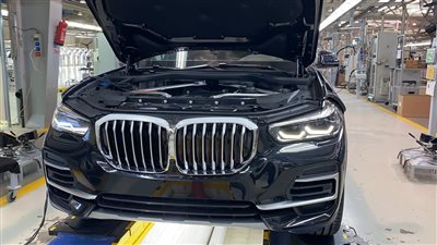 فيتو ترصد مراحل تصنيع سيارات BMW في مصر (صور)