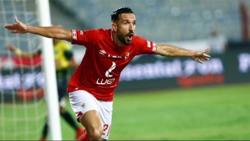 على معلول لاعب الأهلى،