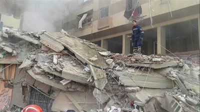 النيابة تأمر بانتداب لجنة من الحى لمعاينة عقار إمبابة المنهار