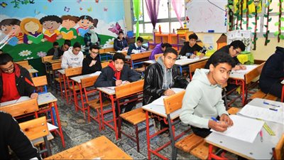 انتظام امتحانات الشهادة الإعدادية بالغربية فى ٤٠٧ لجان (صور)