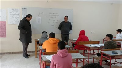 وكيل تعليم الغربية يتفقد لجان امتحانات الشهادة الإعدادية بطنطا (صور)