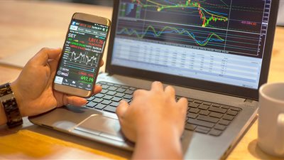  مزايا وخطوات الاستثمار فى البورصة المصرية للمبتدئين 