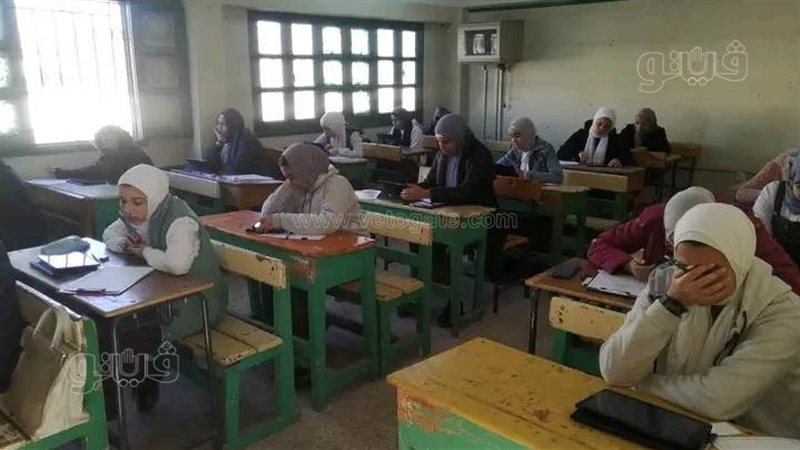 امتحانات الصفين الأول