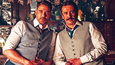 أحمد عز يفوز بجائزة أفضل ممثل ويوجه رسالة ليسرا وكريم عبد العزيز (فيديو)