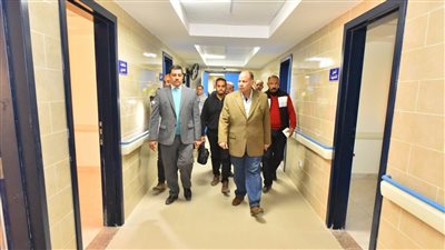 محافظ أسيوط يتفقد أعمال تطوير مستشفى الحميات ووحدة الكلى الصناعية 