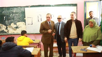 محافظ كفر الشيخ يتفقد امتحانات الشهادة الإعدادية