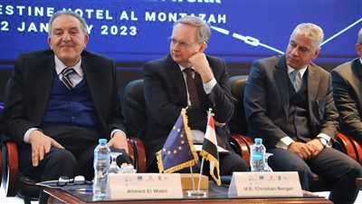 سفير الاتحاد الأوروبي: الابتكار في المنسوجات والجلود يحقق التنمية المستدامة