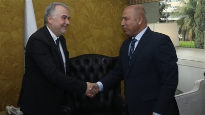 وزير النقل يستقبل المدير العام للاتحاد الدولي للسكك الحديدية (UIC) 