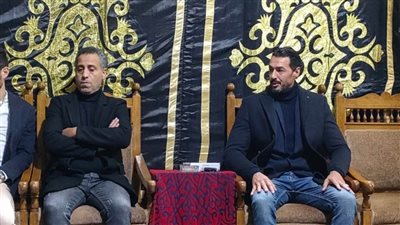 بدء عزاء والدة الفنان أحمد هارون (صور) 