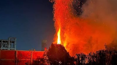 5 سيارات إطفاء للسيطرة علي حريق نشب بجوار مصنع بالدقهلية 