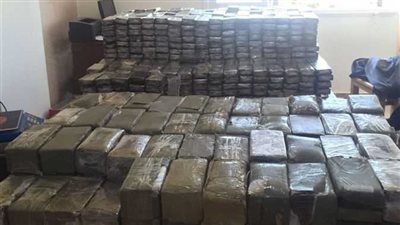 حبس 17 عنصرا إجراميا بتهمة حيازة مواد مخدرة قبل ترويجها