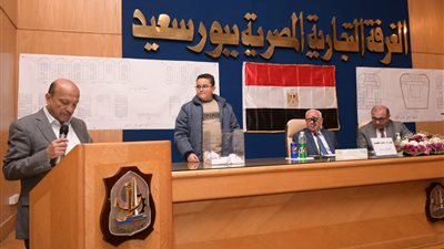 محافظ بورسعيد يترأس قرعة مول الملابس المستعملة الجديد (صور )