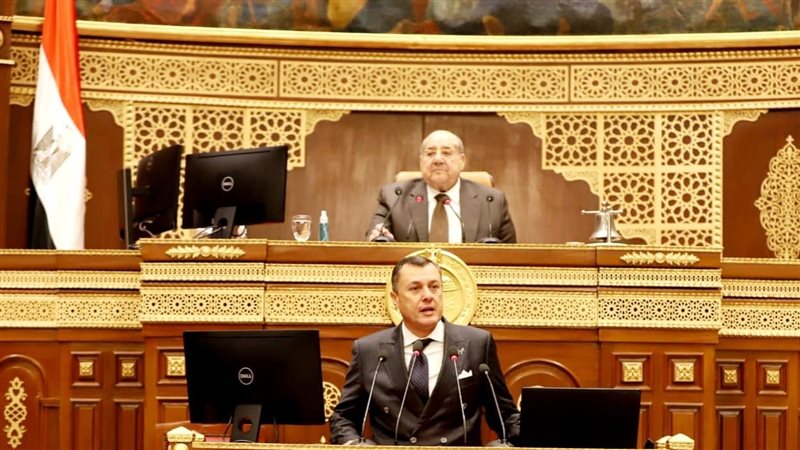 أحمد عيسى وزير السياحة