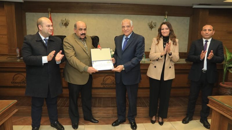 تكريم اللواء علاء