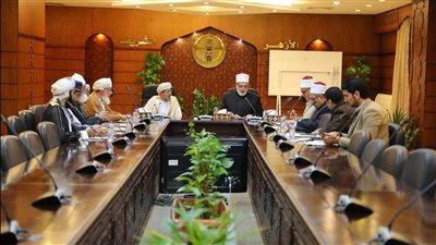 وكيل الأزهر يلتقي وفد الأوقاف العمانية لبحث التعاون المشترك