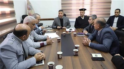 السكرتير العام للمنيا يعقد اجتماعا لمتابعة إزالة التعديات على الأراضي الزراعية