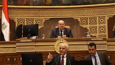 وزير التعليم: كان نفسي أدخل طب لكن مجبتش مجموع وبقيت مُعلم شاطر