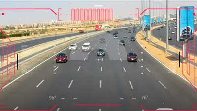 رادار المرور يحرر 488 مخالفة التحدث في الهاتف المحمول أعلى الطرق