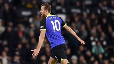 مالك توتنهام يكشف الطريقة الوحيدة لضم كين إلى يونايتد