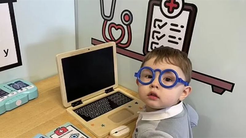 الطفل تيدي هوبس،