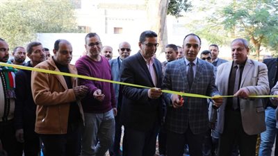 نائب محافظ المنيا يفتتح معارض أهلا رمضان في هذه القرى 